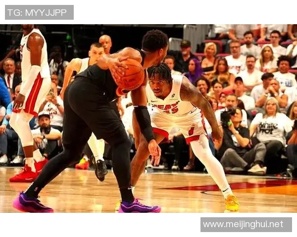 热火全队为冯泰奇奥庆生，赛前送祝福