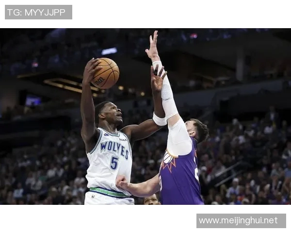 强强对话!森林狼战骑士首发:米切尔复出,爱德华兹PK加兰 强强对话!森林狼战骑士首发:米切尔复出,爱德华兹PK加兰